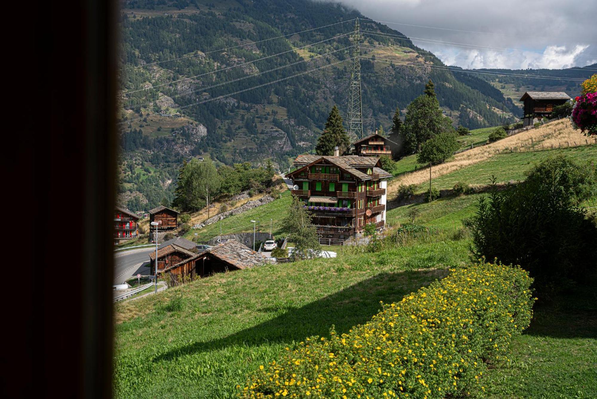 Alte Bock 2.0 Bed and Breakfast Grächen Buitenkant foto